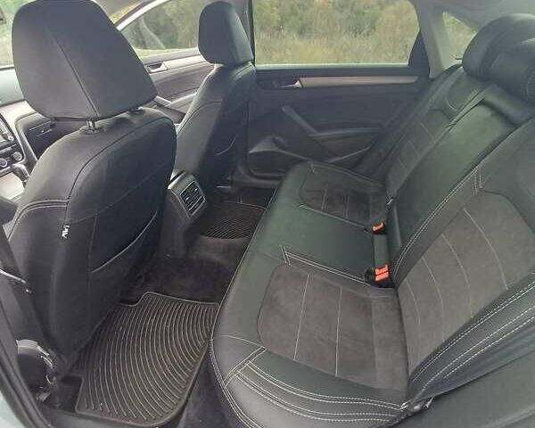 Серый Фольксваген Пассат, объемом двигателя 1.8 л и пробегом 150 тыс. км за 10500 $, фото 11 на Automoto.ua