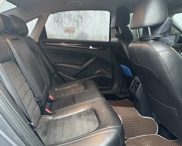 Сірий Фольксваген Пассат, об'ємом двигуна 2 л та пробігом 131 тис. км за 12300 $, фото 10 на Automoto.ua