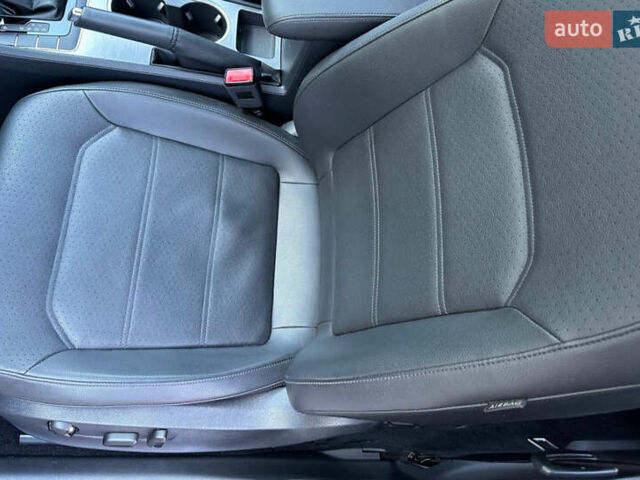 Серый Фольксваген Пассат, объемом двигателя 2 л и пробегом 97 тыс. км за 13000 $, фото 22 на Automoto.ua