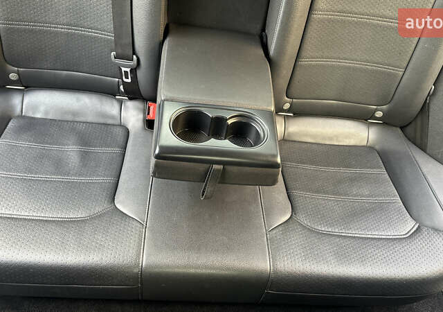 Серый Фольксваген Пассат, объемом двигателя 1.8 л и пробегом 150 тыс. км за 11200 $, фото 18 на Automoto.ua