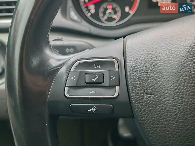 Сірий Фольксваген Пассат, об'ємом двигуна 1.8 л та пробігом 260 тис. км за 11490 $, фото 26 на Automoto.ua