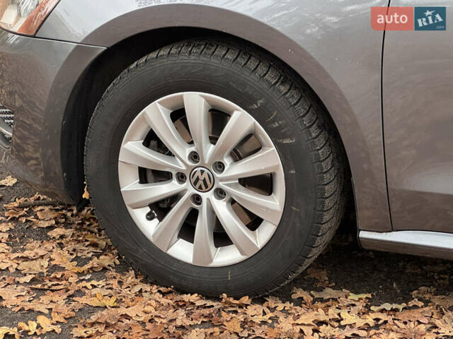 Серый Фольксваген Пассат, объемом двигателя 1.8 л и пробегом 197 тыс. км за 10499 $, фото 24 на Automoto.ua