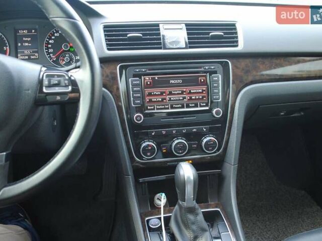 Сірий Фольксваген Пассат, об'ємом двигуна 1.97 л та пробігом 235 тис. км за 12999 $, фото 30 на Automoto.ua