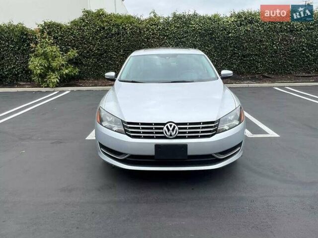 Серый Фольксваген Пассат, объемом двигателя 2 л и пробегом 156 тыс. км за 2000 $, фото 4 на Automoto.ua