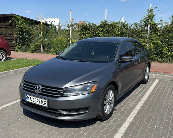 Серый Фольксваген Пассат, объемом двигателя 1.8 л и пробегом 160 тыс. км за 9500 $, фото 4 на Automoto.ua