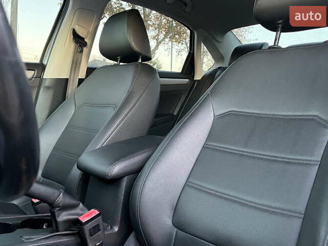 Серый Фольксваген Пассат, объемом двигателя 1.8 л и пробегом 212 тыс. км за 8900 $, фото 17 на Automoto.ua