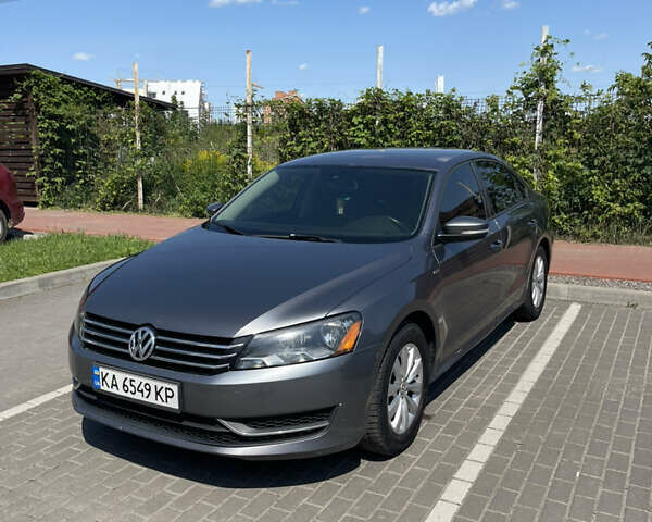 Серый Фольксваген Пассат, объемом двигателя 1.8 л и пробегом 160 тыс. км за 9500 $, фото 3 на Automoto.ua