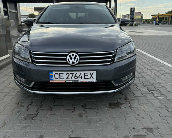 Серый Фольксваген Пассат, объемом двигателя 1.6 л и пробегом 217 тыс. км за 11999 $, фото 1 на Automoto.ua