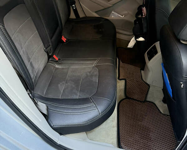 Серый Фольксваген Пассат, объемом двигателя 2 л и пробегом 189 тыс. км за 12800 $, фото 8 на Automoto.ua