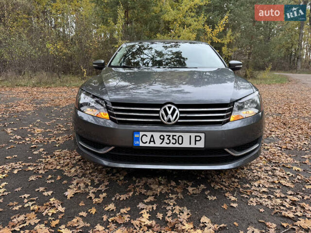 Серый Фольксваген Пассат, объемом двигателя 1.8 л и пробегом 197 тыс. км за 10499 $, фото 6 на Automoto.ua