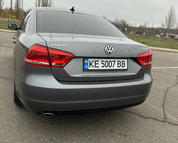 Серый Фольксваген Пассат, объемом двигателя 1.8 л и пробегом 185 тыс. км за 11300 $, фото 3 на Automoto.ua