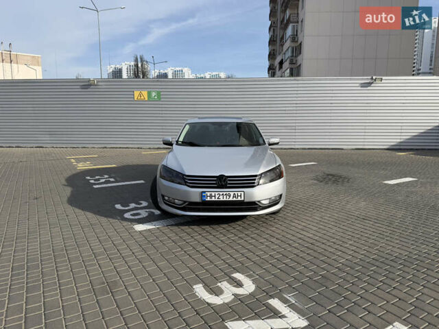 Сірий Фольксваген Пассат, об'ємом двигуна 2 л та пробігом 217 тис. км за 12600 $, фото 2 на Automoto.ua