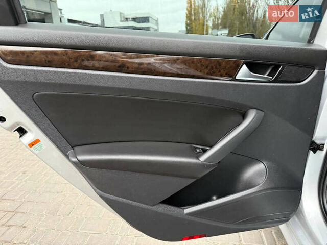Серый Фольксваген Пассат, объемом двигателя 2 л и пробегом 110 тыс. км за 13200 $, фото 27 на Automoto.ua