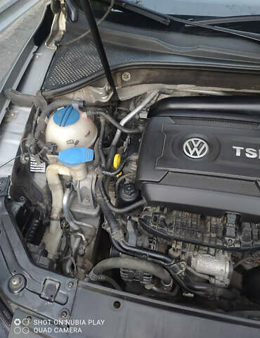 Серый Фольксваген Пассат, объемом двигателя 1.79 л и пробегом 236 тыс. км за 10700 $, фото 9 на Automoto.ua