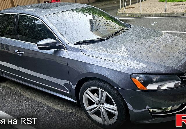 Сірий Фольксваген Пассат, об'ємом двигуна 1.8 л та пробігом 230 тис. км за 12000 $, фото 4 на Automoto.ua