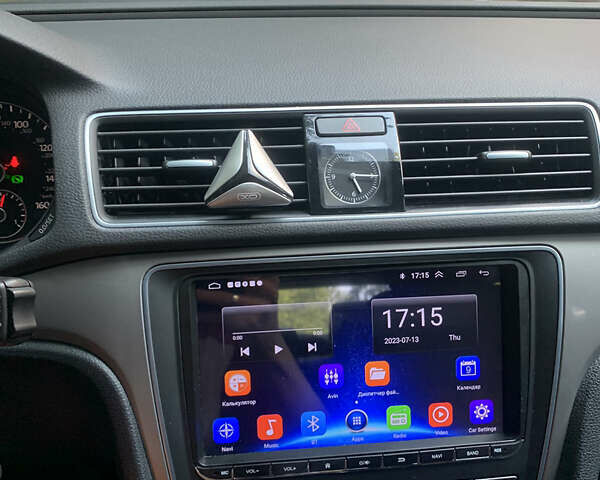 Серый Фольксваген Пассат, объемом двигателя 1.8 л и пробегом 195 тыс. км за 9200 $, фото 15 на Automoto.ua