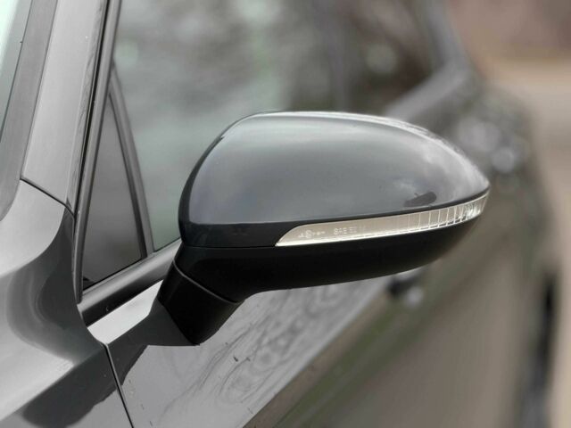 Серый Фольксваген Пассат, объемом двигателя 2 л и пробегом 257 тыс. км за 16900 $, фото 4 на Automoto.ua