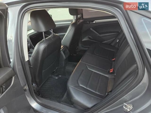 Серый Фольксваген Пассат, объемом двигателя 1.8 л и пробегом 285 тыс. км за 8500 $, фото 5 на Automoto.ua