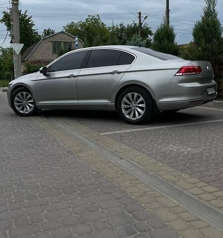 Серый Фольксваген Пассат, объемом двигателя 2 л и пробегом 240 тыс. км за 15500 $, фото 3 на Automoto.ua