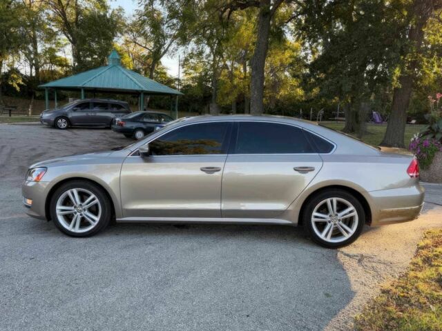 Сірий Фольксваген Пассат, об'ємом двигуна 2 л та пробігом 78 тис. км за 5300 $, фото 4 на Automoto.ua