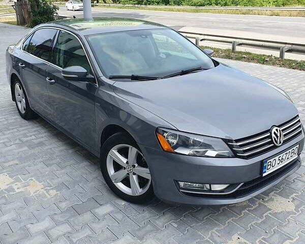 Серый Фольксваген Пассат, объемом двигателя 1.8 л и пробегом 180 тыс. км за 12000 $, фото 4 на Automoto.ua