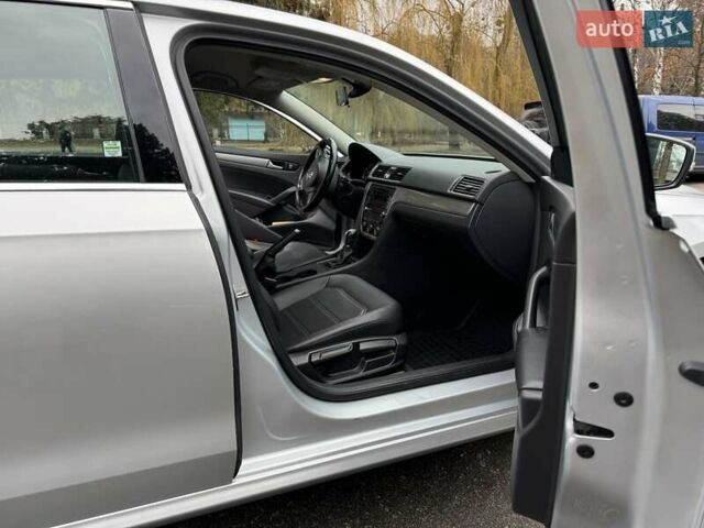 Серый Фольксваген Пассат, объемом двигателя 1.78 л и пробегом 169 тыс. км за 9999 $, фото 14 на Automoto.ua