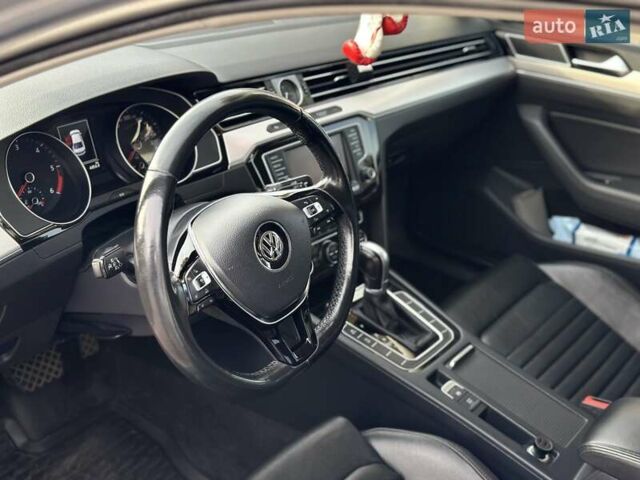 Серый Фольксваген Пассат, объемом двигателя 1.97 л и пробегом 172 тыс. км за 21000 $, фото 24 на Automoto.ua