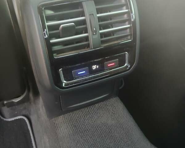 Серый Фольксваген Пассат, объемом двигателя 1.97 л и пробегом 320 тыс. км за 15000 $, фото 8 на Automoto.ua