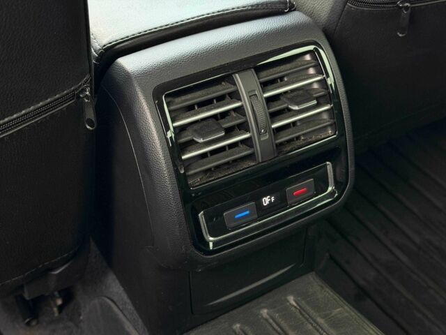 Серый Фольксваген Пассат, объемом двигателя 2 л и пробегом 257 тыс. км за 16900 $, фото 17 на Automoto.ua