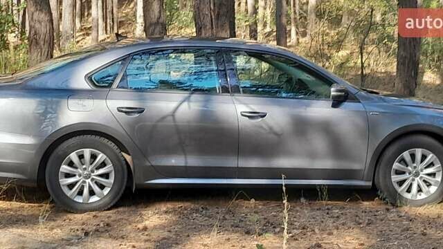 Серый Фольксваген Пассат, объемом двигателя 1.8 л и пробегом 210 тыс. км за 9500 $, фото 9 на Automoto.ua