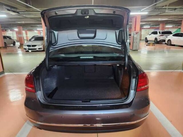 Сірий Фольксваген Пассат, об'ємом двигуна 2 л та пробігом 85 тис. км за 5110 $, фото 4 на Automoto.ua