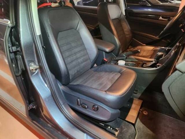 Сірий Фольксваген Пассат, об'ємом двигуна 2 л та пробігом 85 тис. км за 5110 $, фото 5 на Automoto.ua