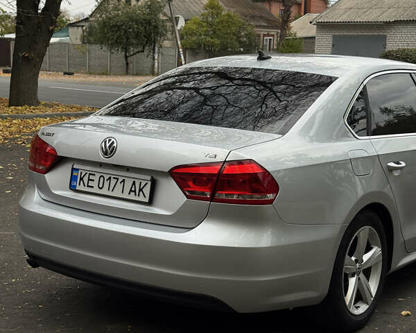 Серый Фольксваген Пассат, объемом двигателя 1.8 л и пробегом 225 тыс. км за 12000 $, фото 10 на Automoto.ua