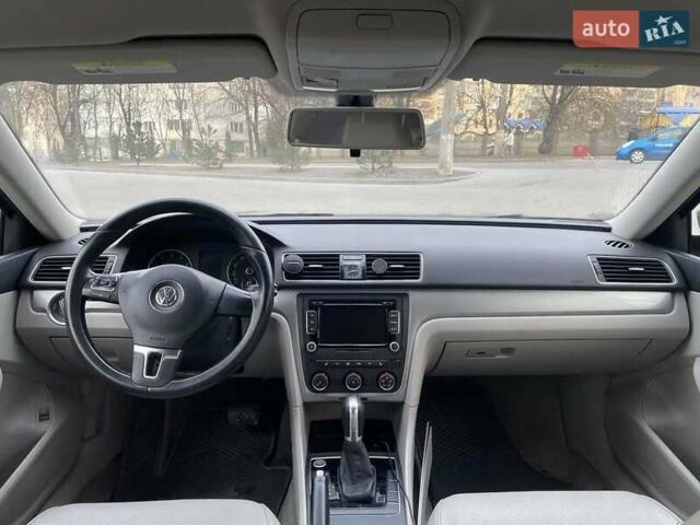 Сірий Фольксваген Пассат, об'ємом двигуна 1.8 л та пробігом 192 тис. км за 8800 $, фото 2 на Automoto.ua