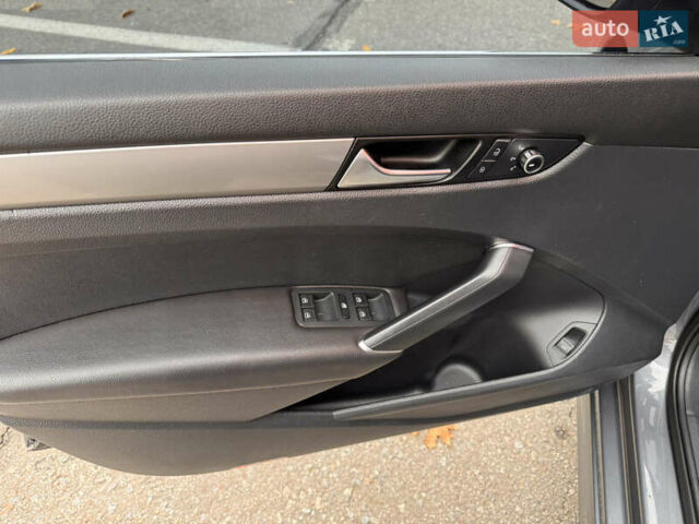 Сірий Фольксваген Пассат, об'ємом двигуна 1.8 л та пробігом 172 тис. км за 11000 $, фото 13 на Automoto.ua