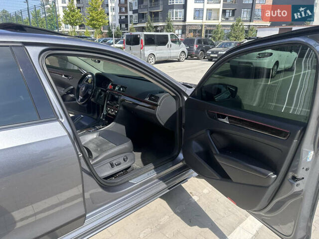 Серый Фольксваген Пассат, объемом двигателя 3.6 л и пробегом 204 тыс. км за 12500 $, фото 14 на Automoto.ua