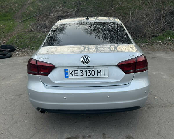 Серый Фольксваген Пассат, объемом двигателя 1.8 л и пробегом 127 тыс. км за 14000 $, фото 1 на Automoto.ua
