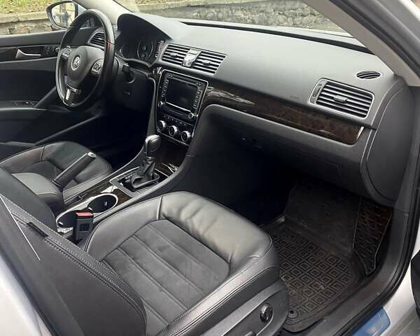 Серый Фольксваген Пассат, объемом двигателя 2 л и пробегом 52 тыс. км за 20000 $, фото 23 на Automoto.ua