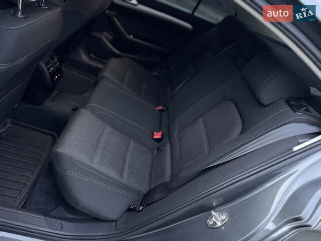 Серый Фольксваген Пассат, объемом двигателя 2 л и пробегом 264 тыс. км за 15850 $, фото 34 на Automoto.ua