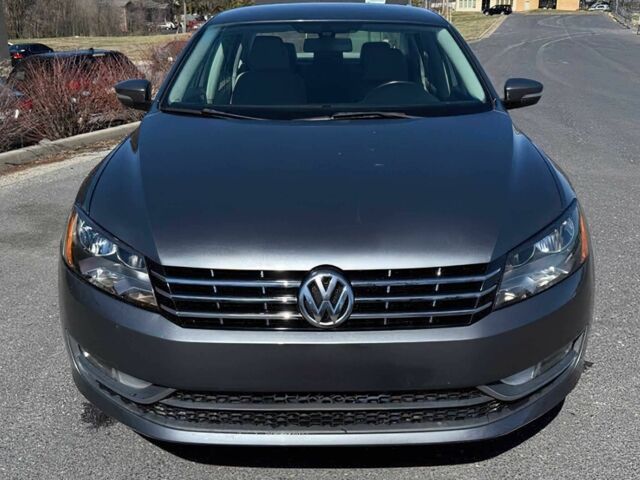 Серый Фольксваген Пассат, объемом двигателя 1.8 л и пробегом 71 тыс. км за 2150 $, фото 1 на Automoto.ua