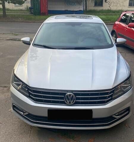 Серый Фольксваген Пассат, объемом двигателя 1.8 л и пробегом 160 тыс. км за 12000 $, фото 6 на Automoto.ua