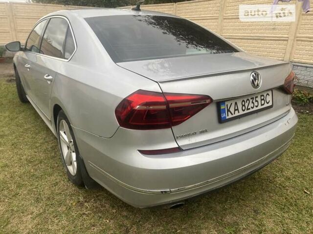 Серый Фольксваген Пассат, объемом двигателя 1.8 л и пробегом 160 тыс. км за 12000 $, фото 3 на Automoto.ua