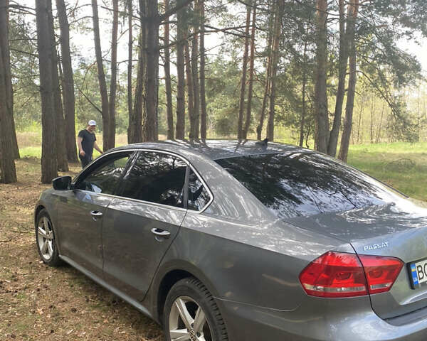 Серый Фольксваген Пассат, объемом двигателя 1.8 л и пробегом 197 тыс. км за 8500 $, фото 4 на Automoto.ua