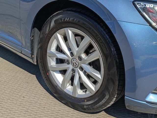 Серый Фольксваген Пассат, объемом двигателя 2.4 л и пробегом 96 тыс. км за 17440 $, фото 5 на Automoto.ua