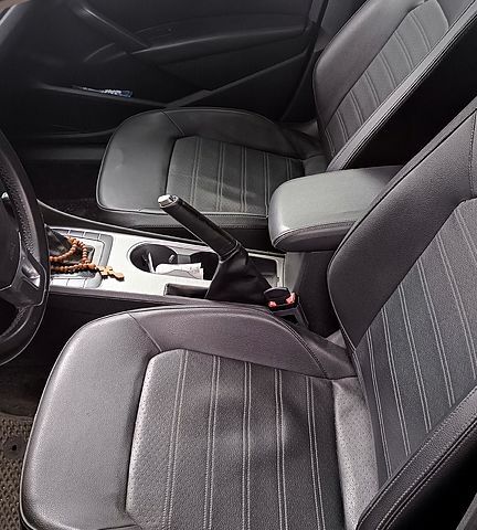 Серый Фольксваген Пассат, объемом двигателя 1.8 л и пробегом 114 тыс. км за 12000 $, фото 6 на Automoto.ua