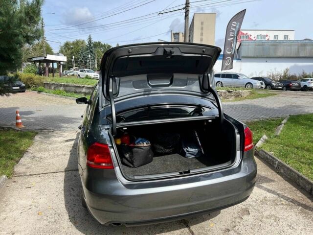 Сірий Фольксваген Пассат, об'ємом двигуна 2 л та пробігом 155 тис. км за 12500 $, фото 5 на Automoto.ua