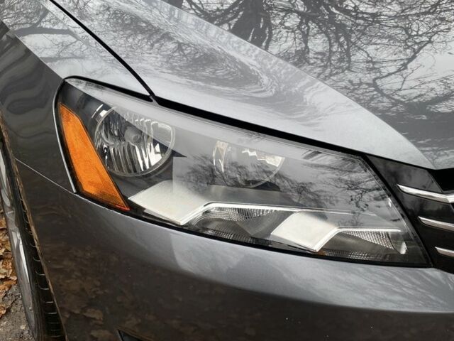 Серый Фольксваген Пассат, объемом двигателя 1.8 л и пробегом 129 тыс. км за 11500 $, фото 5 на Automoto.ua