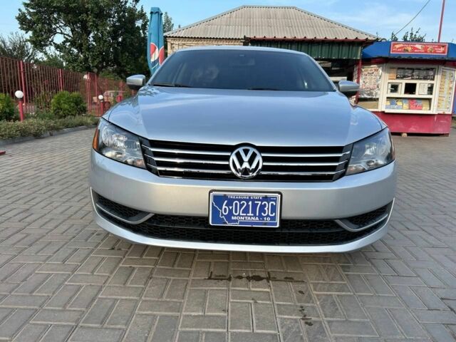 Сірий Фольксваген Пассат, об'ємом двигуна 2 л та пробігом 205 тис. км за 331 $, фото 1 на Automoto.ua