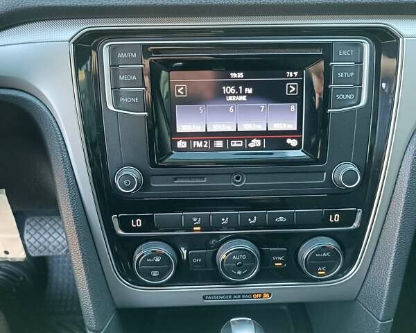 Фольксваген Пассат 2015 в Житомире на Automoto.ua Серый Фольксваген Пассат, объемом двигателя 1.8 л и пробегом 185 тыс. км за 11500 $, фото 27 на Automoto.ua