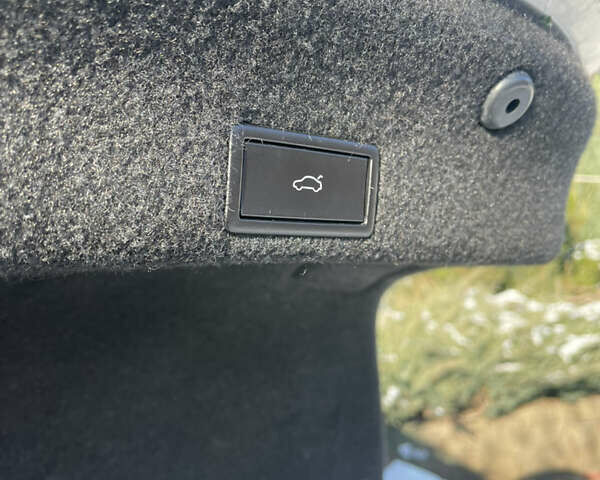 Серый Фольксваген Пассат, объемом двигателя 1.97 л и пробегом 190 тыс. км за 18700 $, фото 18 на Automoto.ua